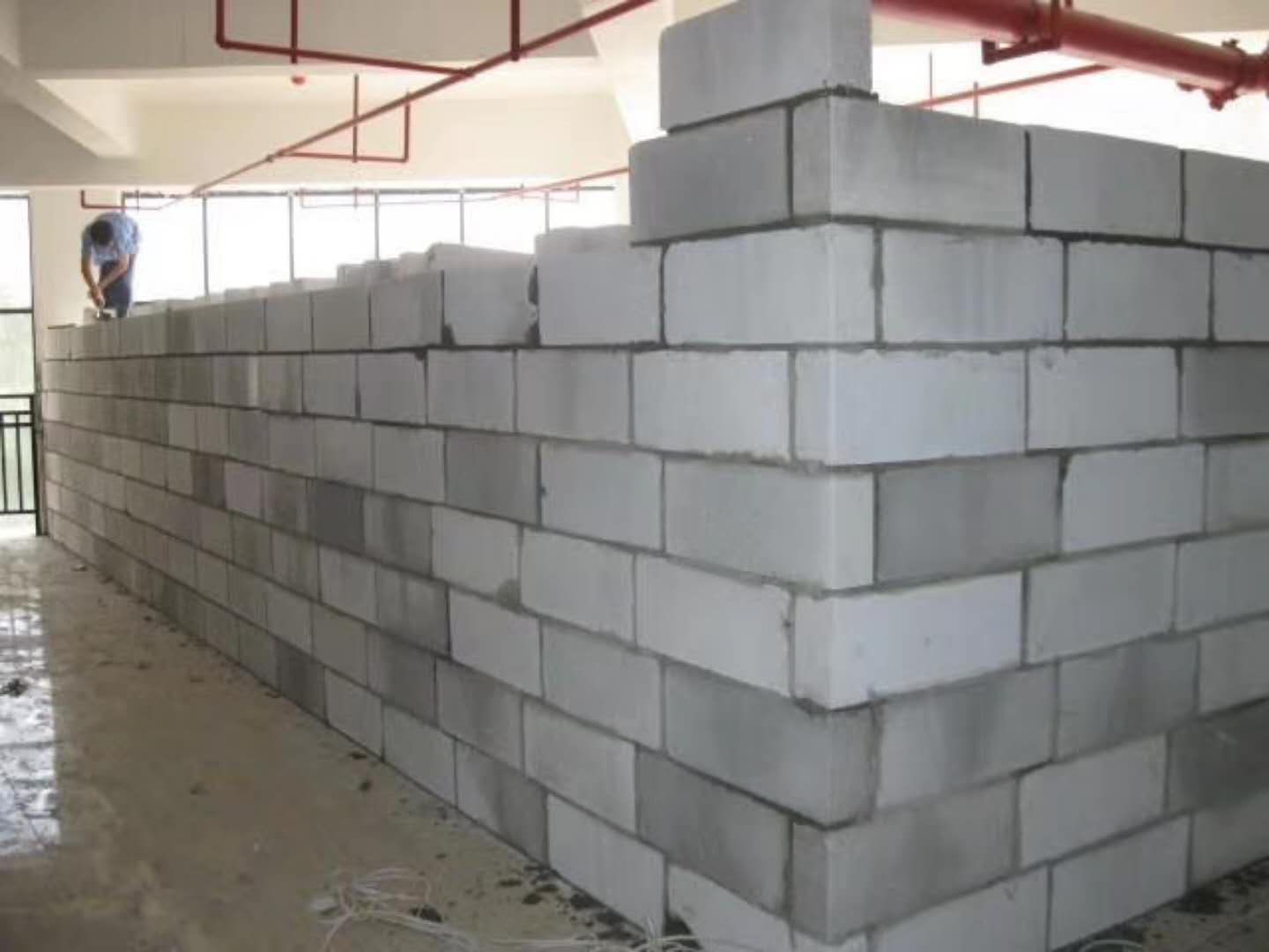 昭平蒸压加气混凝土砌块承重墙静力和抗震性能的研究